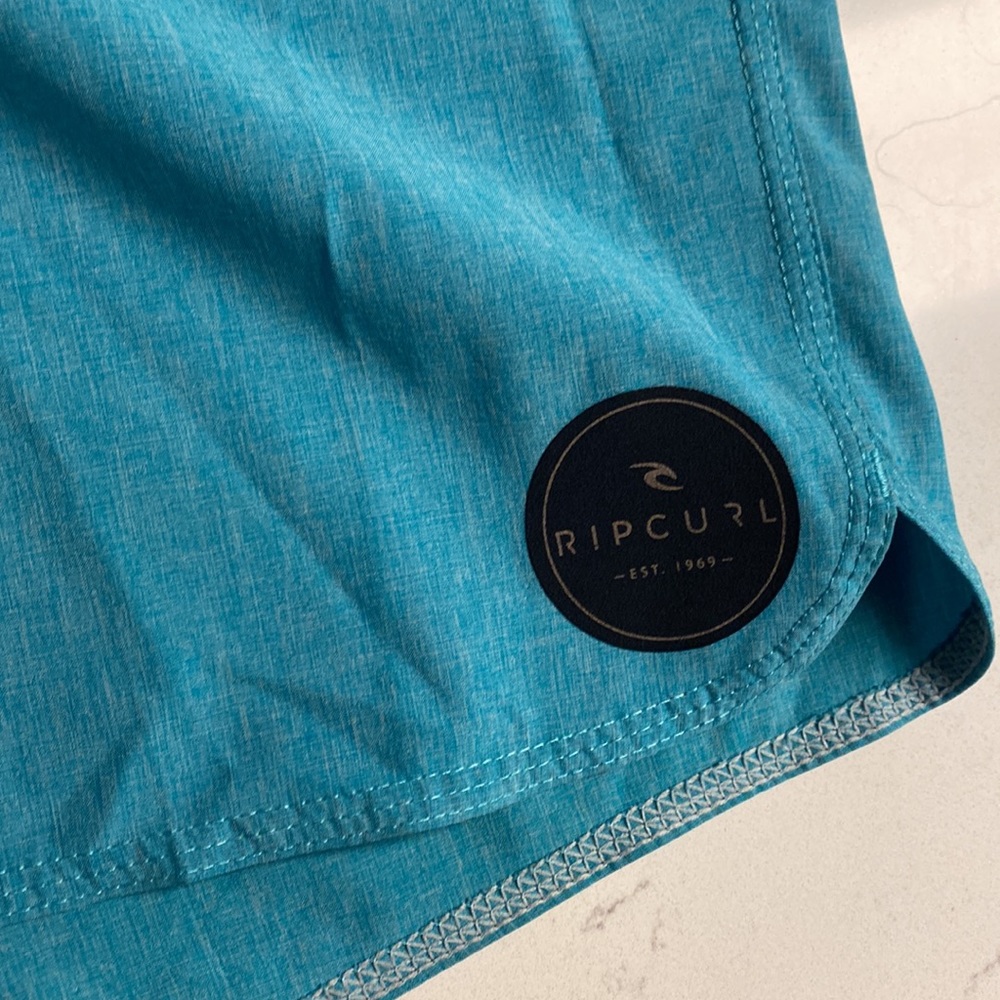 Rip Curl teal board shorts - Picture 5 of 7